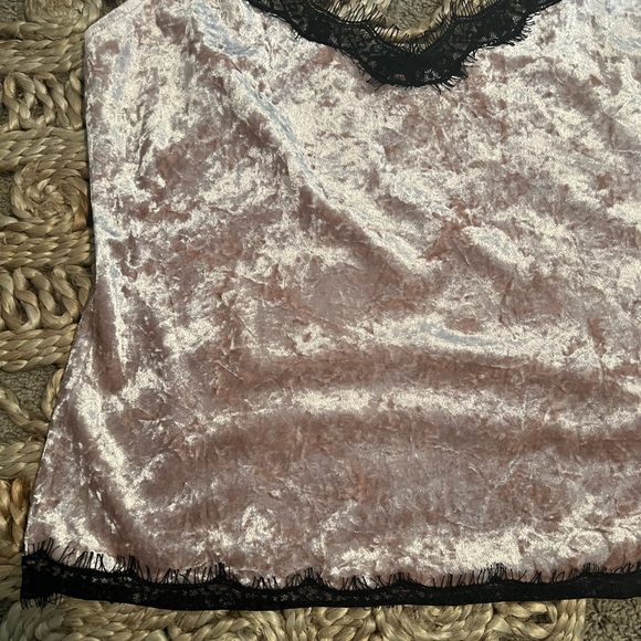 Crushed Velvet Guess Tank - Picture 2 of 5